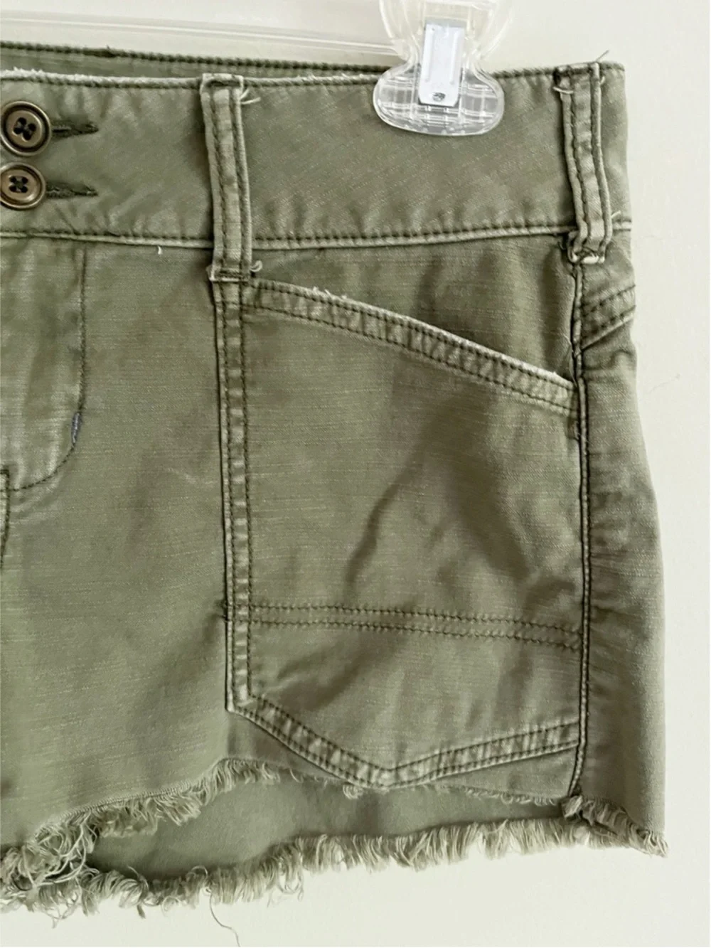 Anthro Pilcro The Wanderer olive 🫒 green shorts sz 26 - Picture 7 of 13